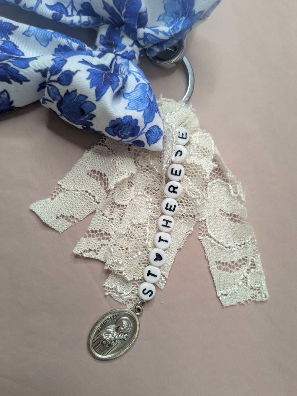 St. Therese Bow Bag Clip