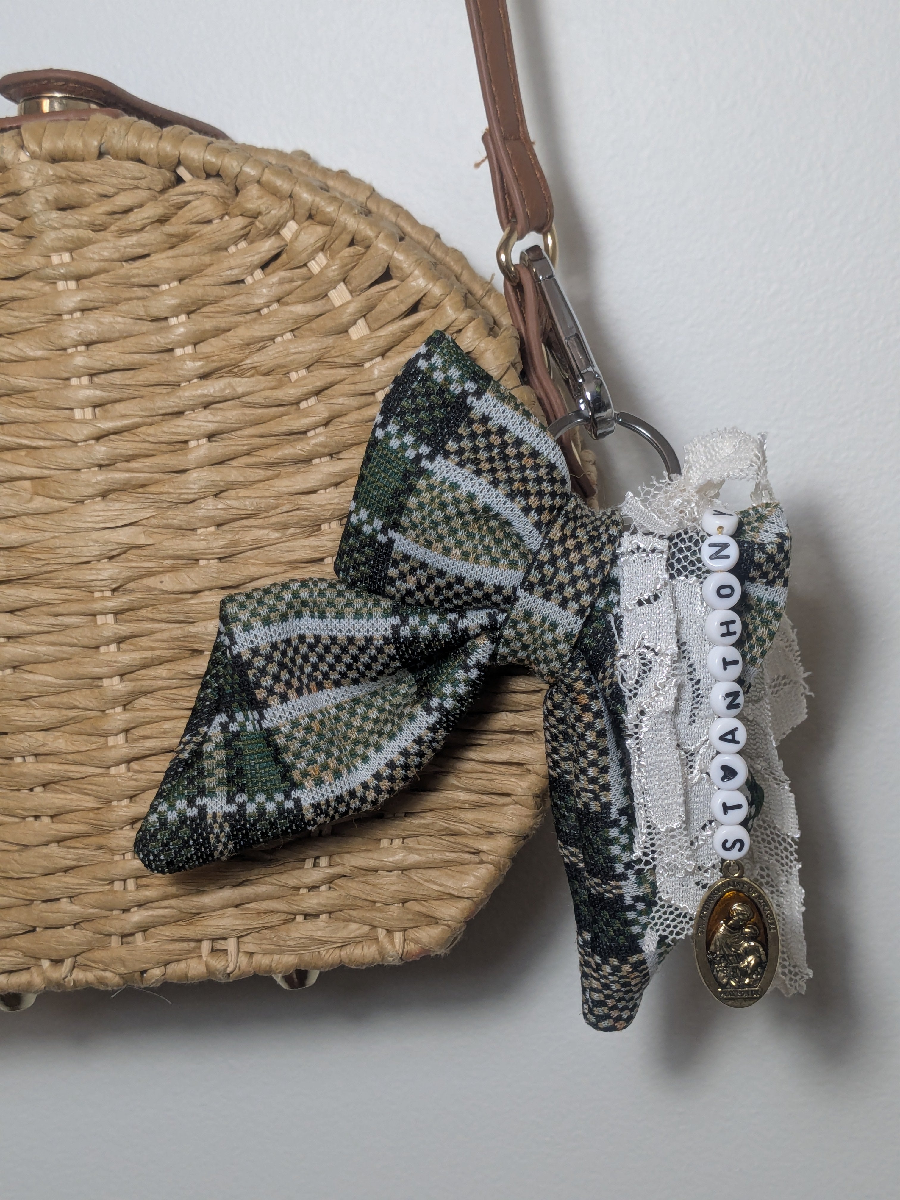 St. Anthony Bow Keychain