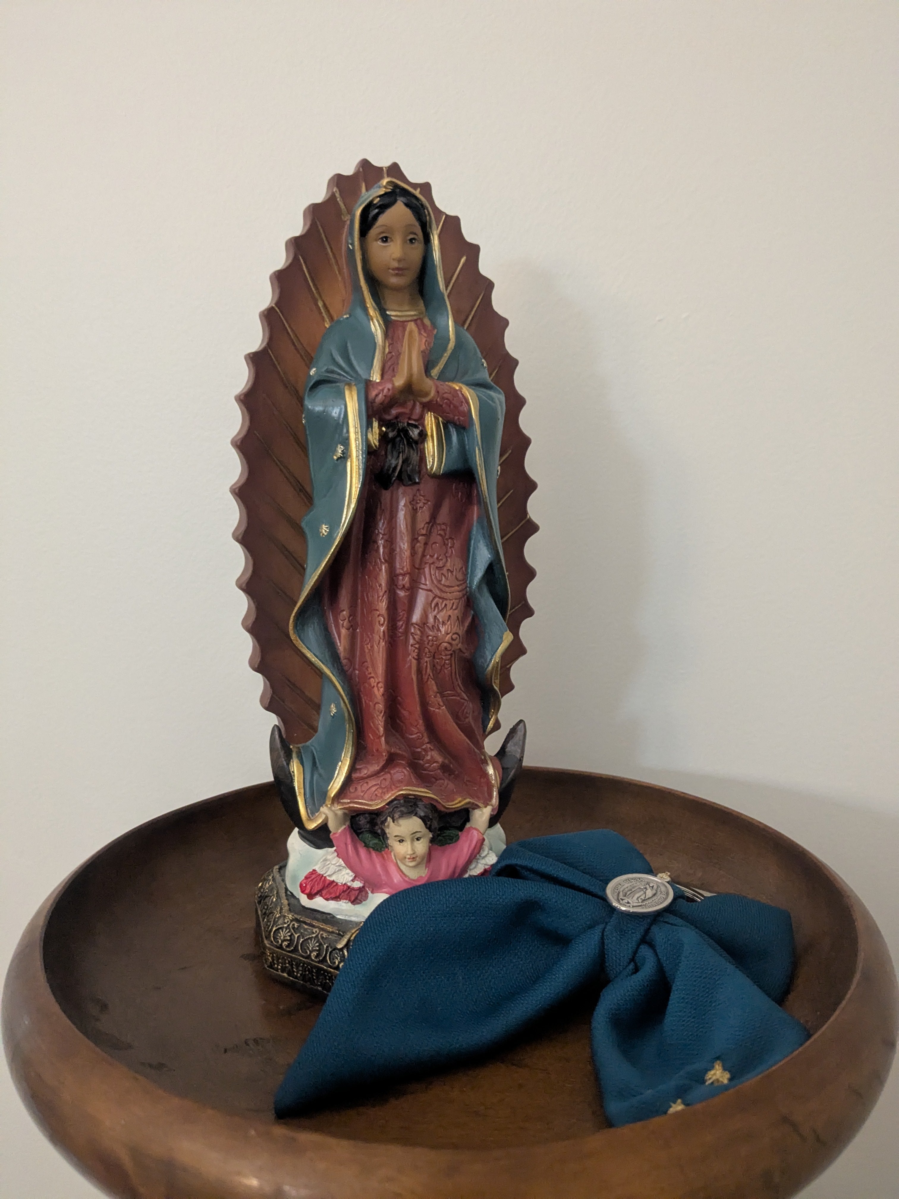 Our Lady of Guadalupe Bow Keychain