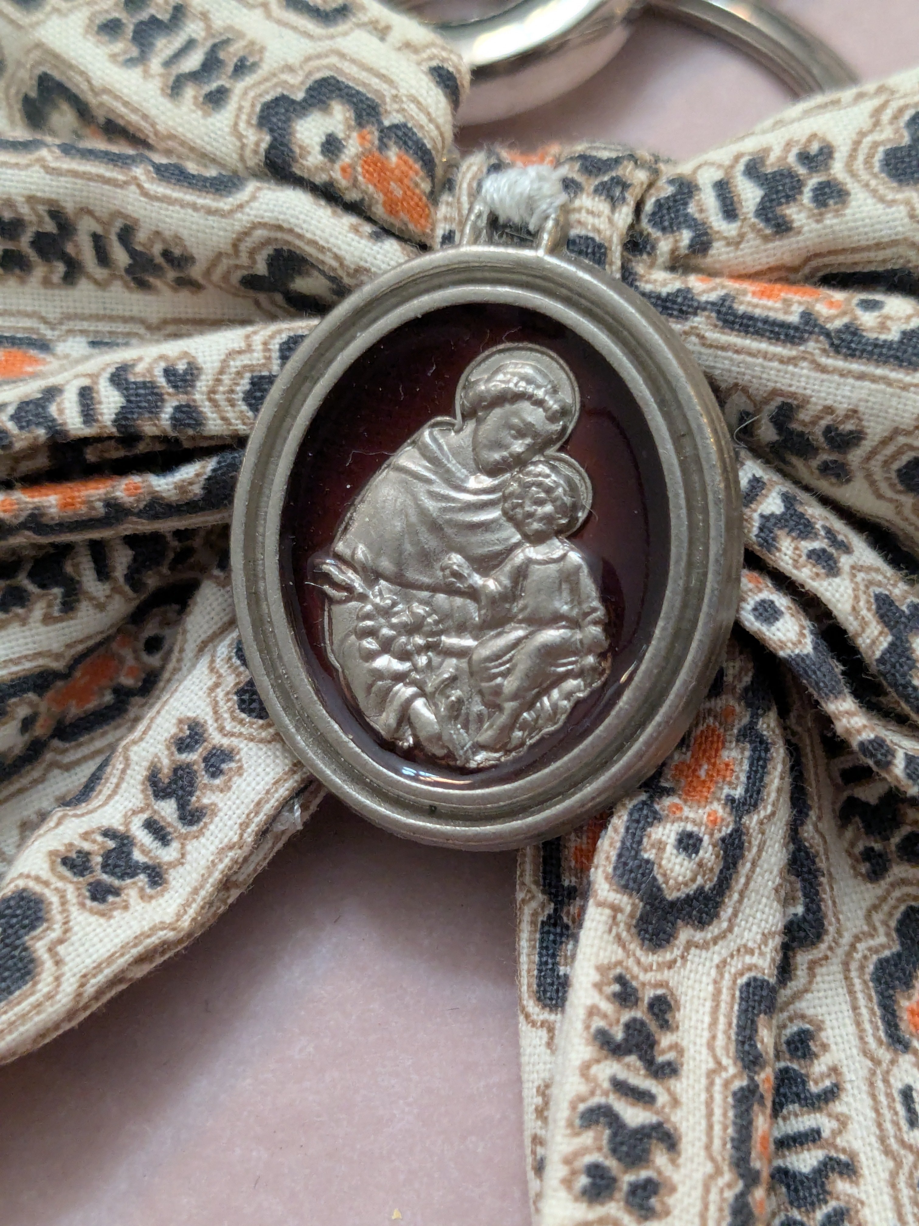 St. Anthony Bow Keychain