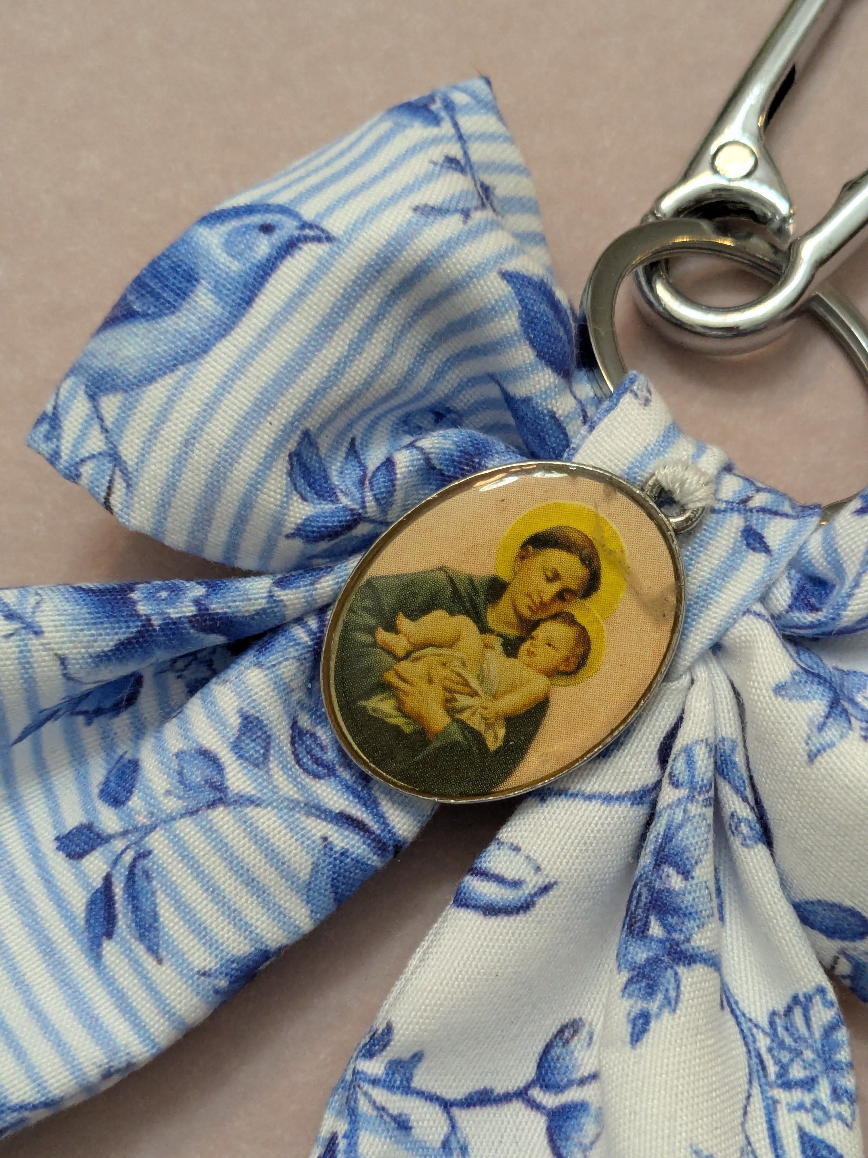 St. Anthony Bow Keychain