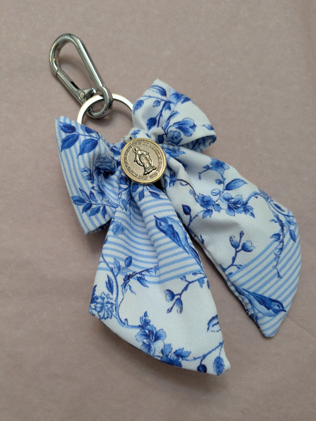 Miraculous Medal Bow Keychain