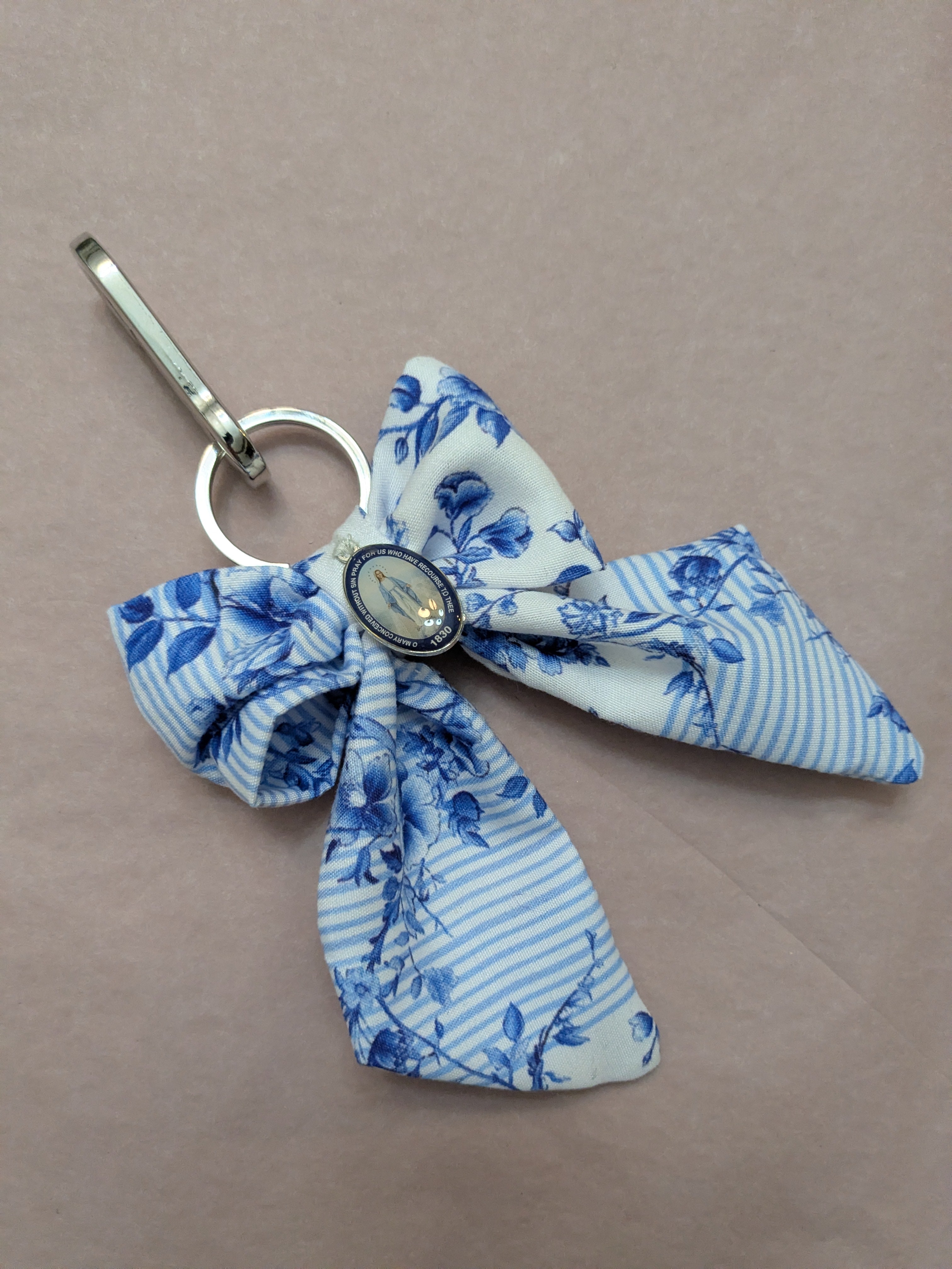 Miraculous Medal Bow Keychain